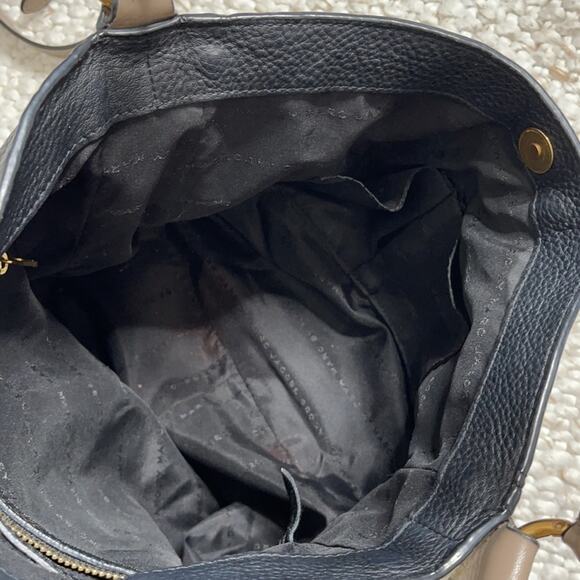 Marc by Marc Jacob’s Convertible Hobo Bag - Picture 8 of 9